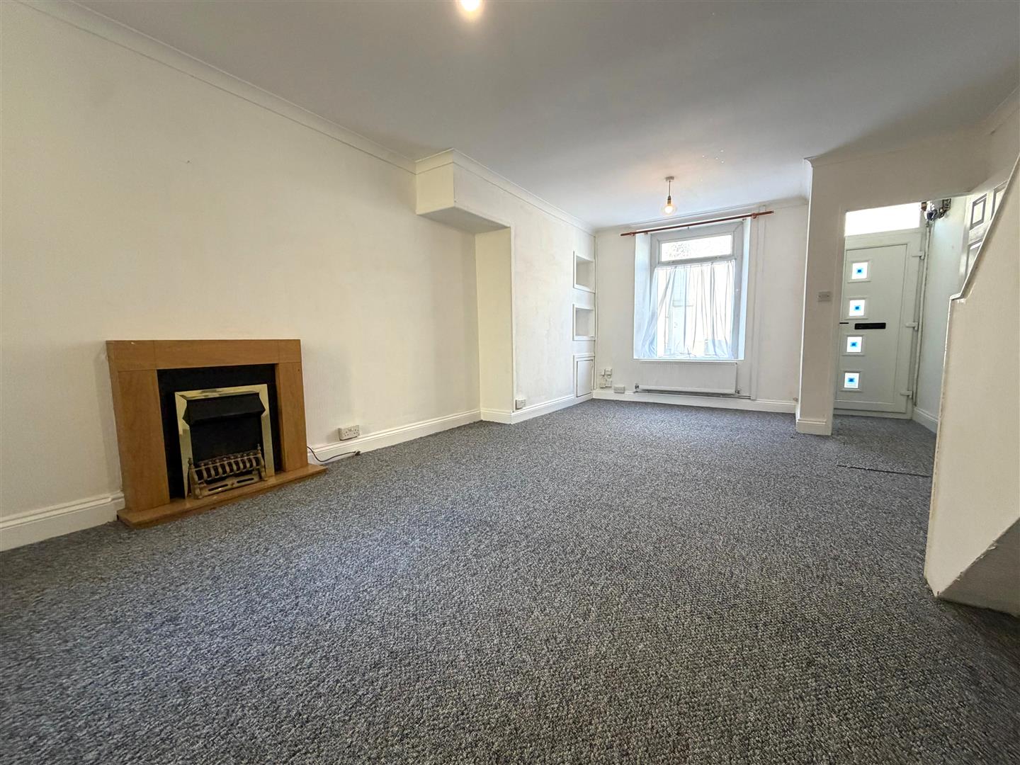 Spring Terrace, Sandfields, Swansea, SA1 3TD